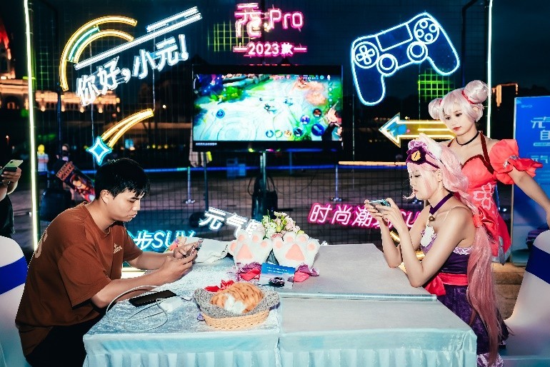 你好，小元！2023款元Pro时尚标杆，为城市增添一抹元气色彩