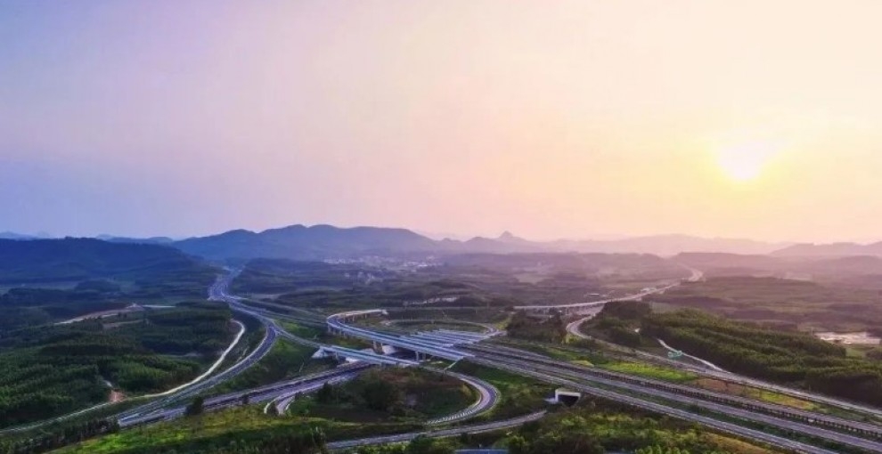 广西贺巴高速公路6月30日全线通车 总里程480公里
