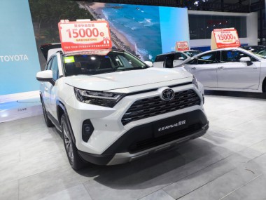 2024款一汽丰田RAV4荣放