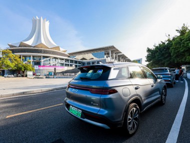 2025款宋Pro新能源外观图