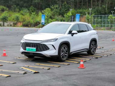 2024款 比亚迪宋L DM-i 2024款比亚迪宋L DM-i