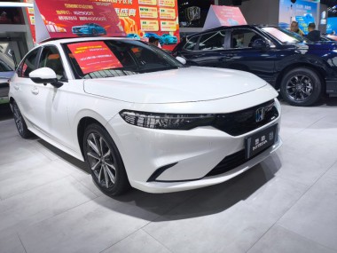 2024款型格外观图